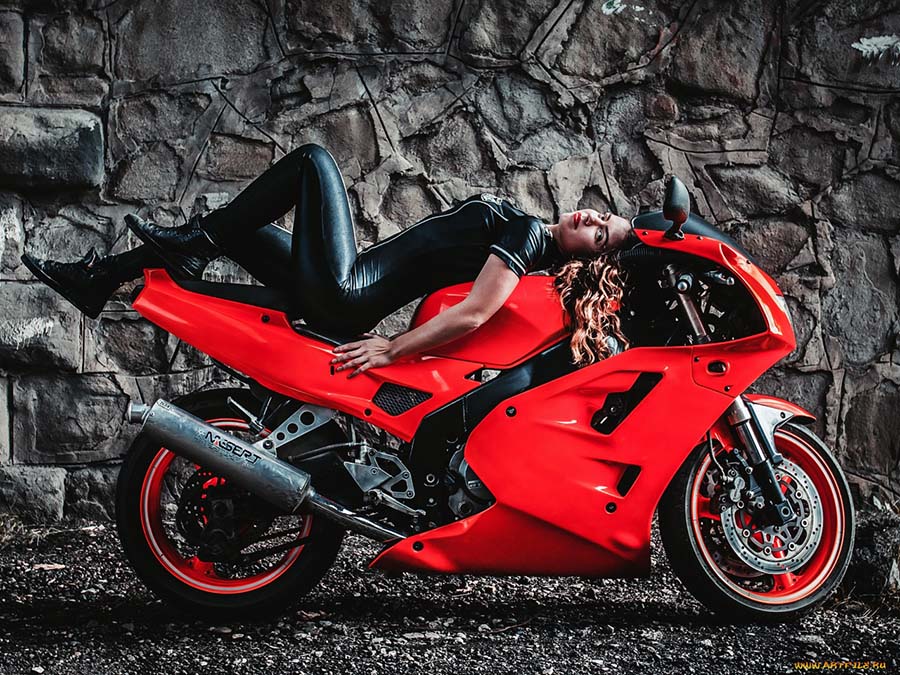 Beautiful girl Beautiful girls and motorcycles in Malaga